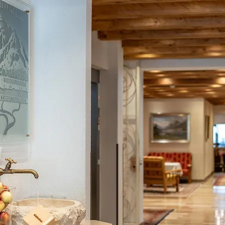 Hotel Serles 4*