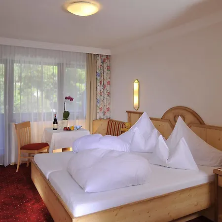 Serles Otel