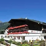 塞雷斯酒店