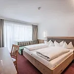 セルレス ホテル 4*